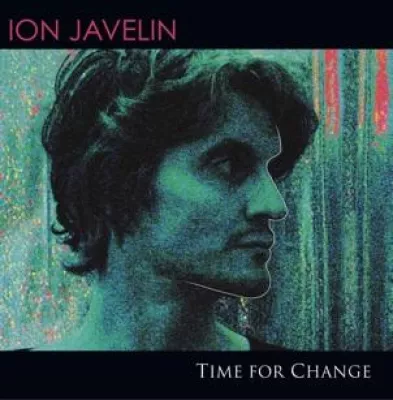 Die Stimme des deutschen Techno-Kult-Acts Moskwa TV meldet sich zurück Bild: Die Stimme des deutschen Techno-Kult-Acts Moskwa TV meldet sich zurück