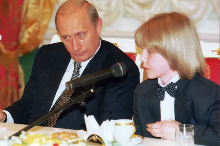 Bonner Autorin interviewte russischen Künstler über Putin-Treffen. Er soll Putin getäuscht haben. Bild: Bonner Autorin interviewte russischen Künstler über Putin-Treffen. Er soll Putin getäuscht haben.