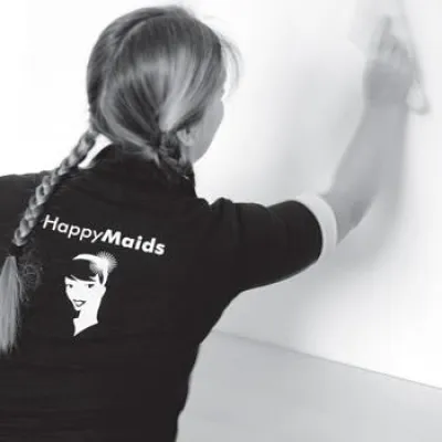 Bild: Eine saubere Sache: Bei HappyMaids lohnt sich Arbeit doppelt und dreifach