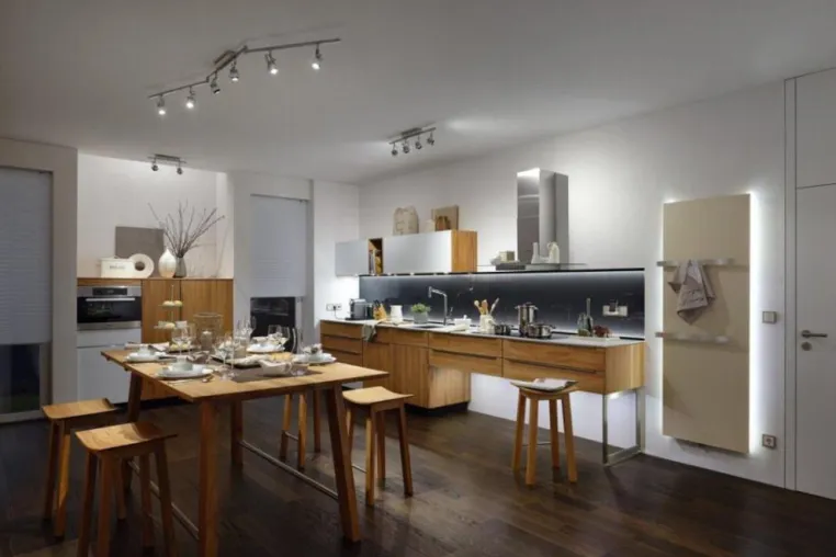 Tischkultur wird Wohnkultur – harmonische Ensemble in leichtem Massivholzdesign von Göhring Bild: Tischkultur wird Wohnkultur – harmonische Ensemble in leichtem Massivholzdesign von Göhring