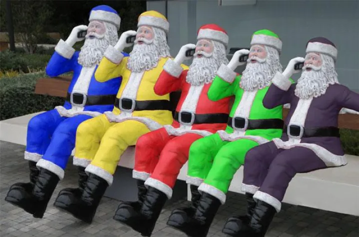 Bild: Brennstoffspiegel: Die richtige Farbe des Weihnachtsmannmantels