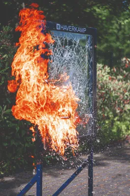 Bild: Zertifizierte Sicherheitsfolien für Glas von HAVERKAMP werden verstärkt für den Gebäudeschutz eingesetzt