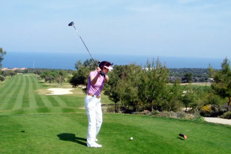 Der Einstieg in den Golfsport ist mit der Schnupper-Reise von Fee Card International jetzt ganz leicht gemacht Bild: Der Einstieg in den Golfsport ist mit der Schnupper-Reise von Fee Card International jetzt ganz leicht gemacht