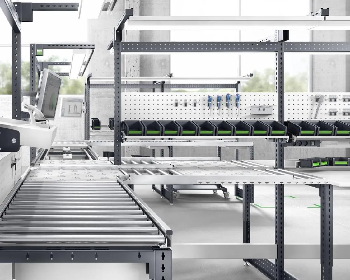 avero Fertigungslinie mit bottBoxen zum Bereitstellen des Materials