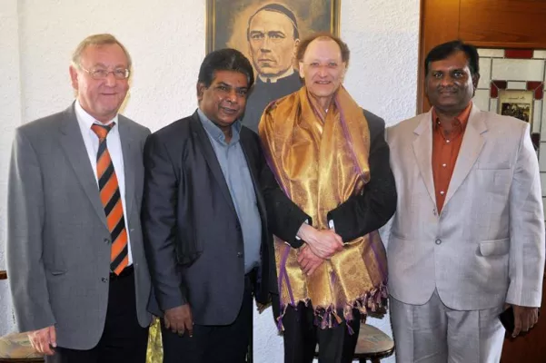 Für die Würde von Frauen und Kindern - Indische Partner informieren über Projekte und Verband Bild: Für die Würde von Frauen und Kindern - Indische Partner informieren über Projekte und Verband