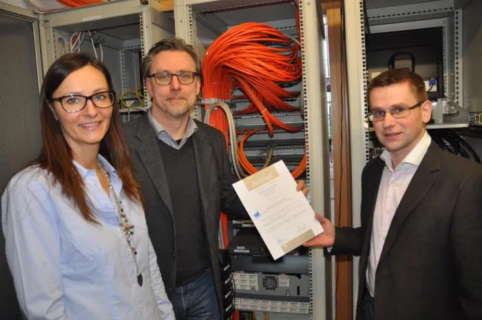 Bild: Bad Arolsen hat die erste TÜV-geprüfte Firmen-IT