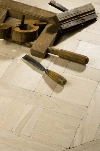 Bild: Voilá. Französische Parkettmanufaktur präsentiert sich ganz neu auf der Bau 2015