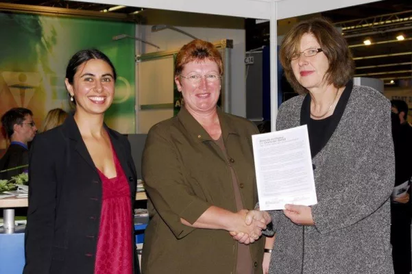 Bild: SMF KG unterzeichnet als erstes Dortmunder Unternehmen die Charta der Vielfalt