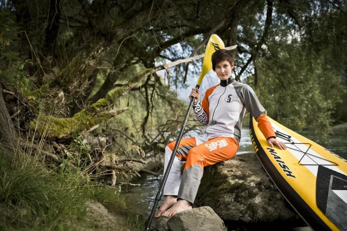 Kathrin Zettel geht beruflich aufs Wasser - SUPSKIN Bild: Kathrin Zettel geht beruflich aufs Wasser - SUPSKIN