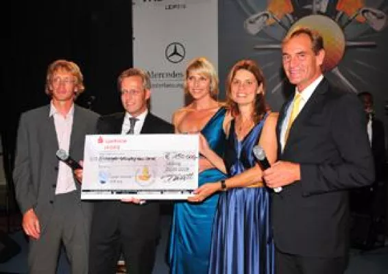 Rekord-Spendensumme von 150.000 Euro beim 2. GRK Golf Charity Masters in Leipzig Bild: Rekord-Spendensumme von 150.000 Euro beim 2. GRK Golf Charity Masters in Leipzig