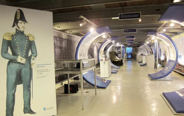 225 Jahre Wasserschutzpolizei Hamburg - Die Jubiläumsausstellung auf der Rickmer Rickmers Bild: 225 Jahre Wasserschutzpolizei Hamburg - Die Jubiläumsausstellung auf der Rickmer Rickmers