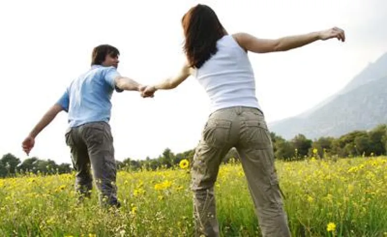 Frühling ist die Flirt-Saison Nummer 1 Bild: Frühling ist die Flirt-Saison Nummer 1