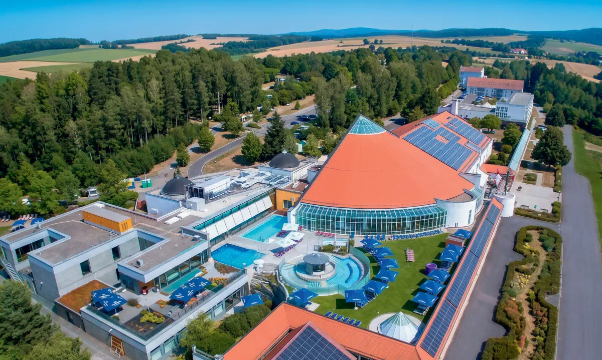 Sibyllenbad in Bad Neualbenreuth Außenansicht (© Sibyllenbad)