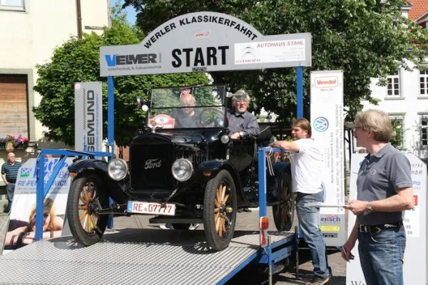 Bild: 17. Klassikerfahrt um den Pohl Consulting Team Cup