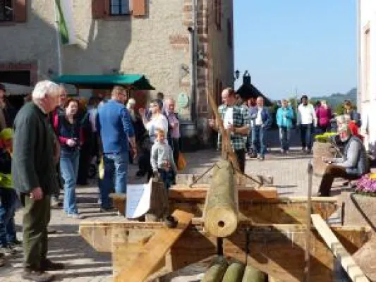 Bild: Lindenfelser Brauchtumstage stellen alte Handwerkskünste in den Mittelpunkt