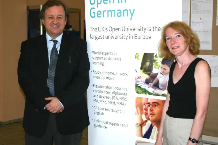 Open University lädt zum Infoabend in Berlin ein und stellt Studienabschlüsse zum Bachelor, Master und MBA vor Bild: Open University lädt zum Infoabend in Berlin ein und stellt Studienabschlüsse zum Bachelor, Master und MBA vor
