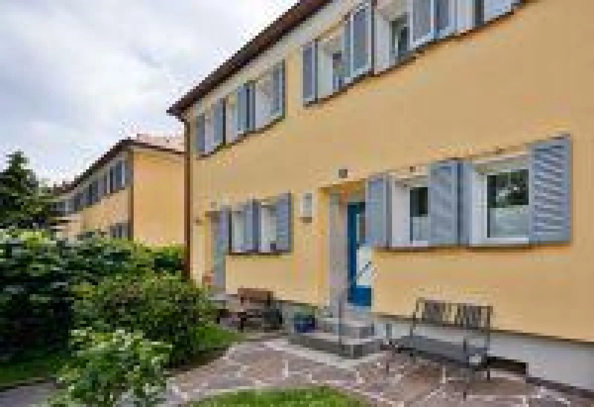 Das Dämmsystem Capatect Natur+ senkt den Energiebedarf älterer Gebäude und den Verbrauch an Brennstoffen (c)Caparol/Martin Duckek