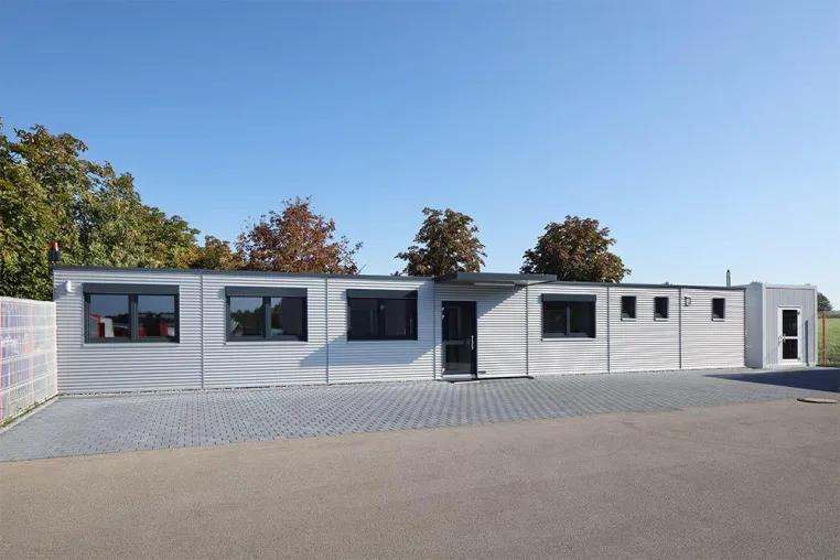 Bild: Heinkel Modulbau realisiert in nur 8 Wochen neues Gebäude mit Auslieferungslager für Brauerei Bad Schussenried