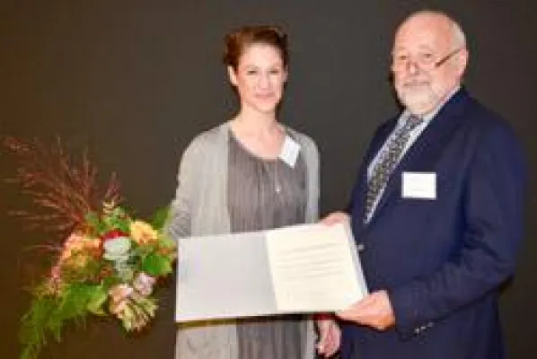 Bild: Wilhelm-Woort-Förderpreis über 20.000 Euro geht an Dr. Valentina Tesky