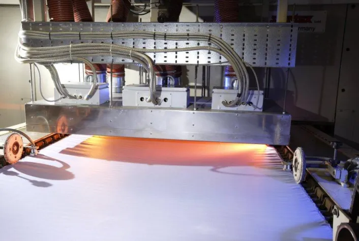 Bild: Carbon Infrarot-Strahler trocknen