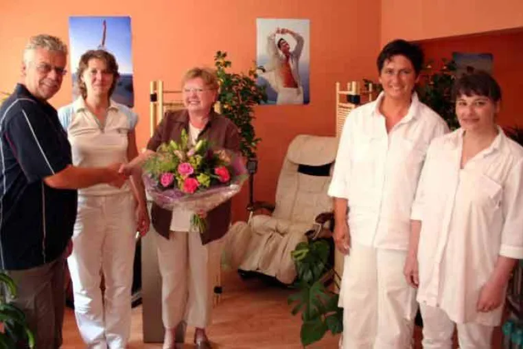 Bild: Massagesessel-Studio in Hachenburg feiert Firmenjubiläum