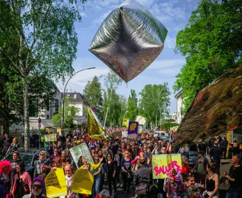 Bild: 1. Mai Grunewald - Veranstalter ziehen weitgehend positive Bilanz