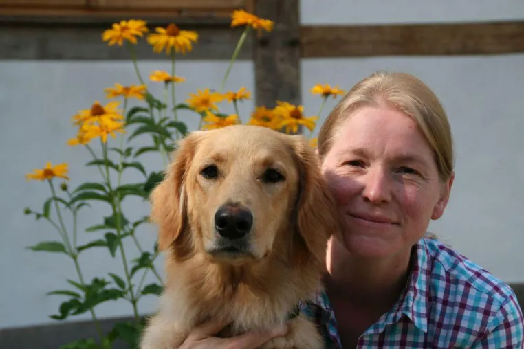 Bild: Die Tierärztin rät: Würmer durch die Muttermilch? So können Hunde- und Katzenwelpen geschützt werden