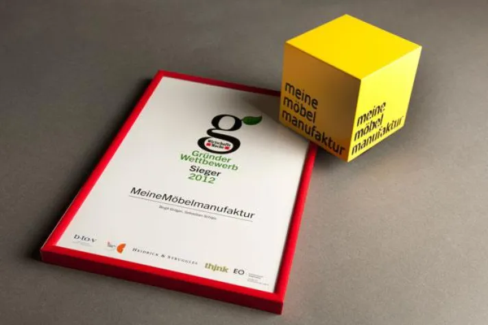 Integrierte CMS-CRM Lösung von visual4 gewinnt Gründerwettbewerb 2012 Bild: Integrierte CMS-CRM Lösung von visual4 gewinnt Gründerwettbewerb 2012