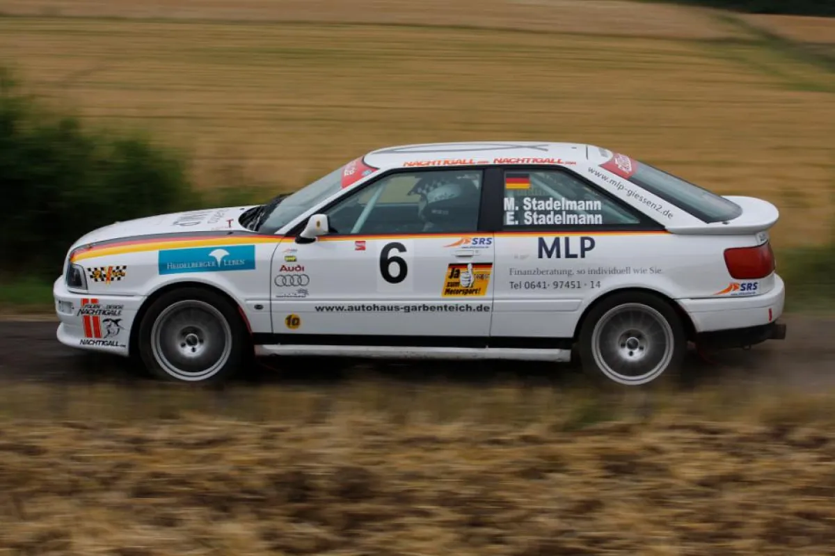 Bildunterschrift: Mit der Heidelberger Leben auf Erfolgskurs. Rallye-Fahrer Michael Stadelmann feierte beim 1. ADAC Rallye-Sprint in Pohlheim ein gelungenes Comeback in den Rennsport.