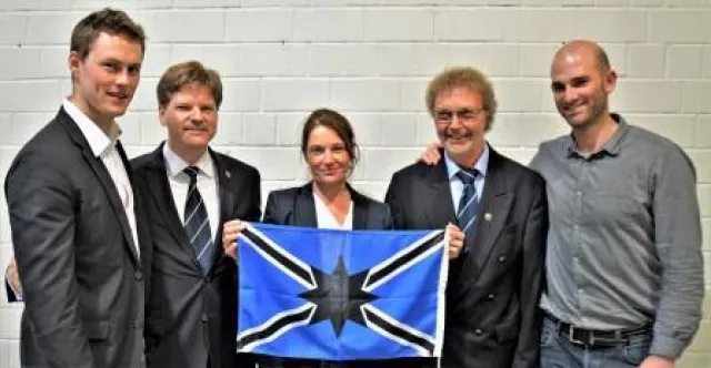 Bild: Doppel-Olympiasieger Lauritz Schoof überrascht die Bonner Ruder-Gesellschaft / Neuer Vorstand gewählt