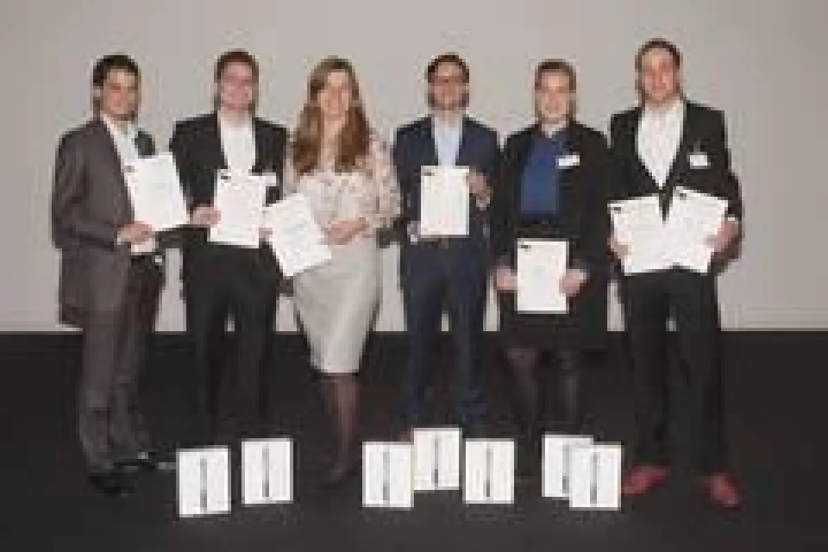 Drei von 10 Finalisten Teams kamen von der ESB!