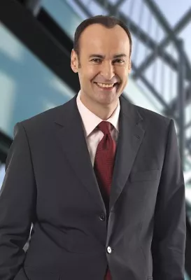 Bild: Karl-Heinz Riggers übergibt Vorstandsvorsitz der PlasmaSelect AG an Bernhard Giessel