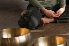 Bild: Yin Yoga und das Lebensrad. Ein Seminar mit Tanja Seehofer vom 26.01 – 28.01.2018 im Peter Hess Zentrum!