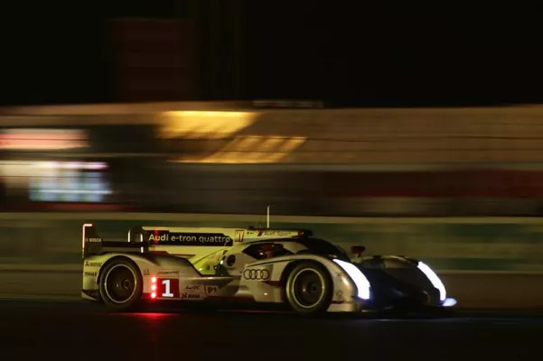 Bild: 24h Le Mans: Ganz nah dran am Renngeschehen - Speed-Magazin infomiert über den neuen Liveticker und Facebook