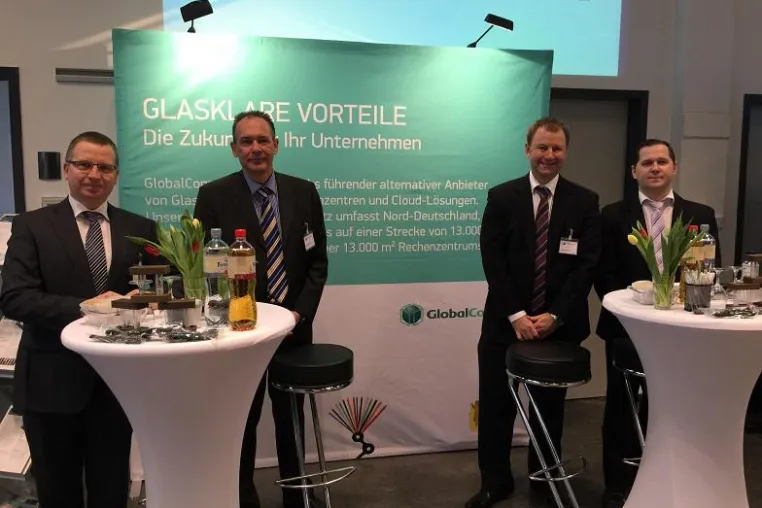 GlobalConnect berät über Glasfaser Highspeed Internet Verbindungen auf der Fair4Business Messe in Neumünster Bild: GlobalConnect berät über Glasfaser Highspeed Internet Verbindungen auf der Fair4Business Messe in Neumünster