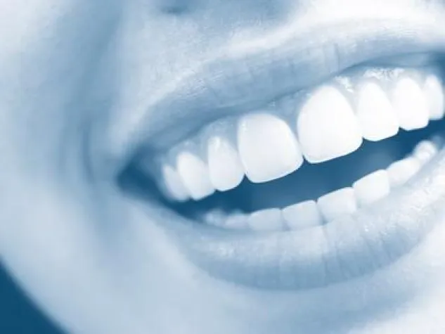 Im Schlaf zu einem neuen Lächeln - Vollnarkosebehandlung in der Zahnarztpraxis Bild: Im Schlaf zu einem neuen Lächeln - Vollnarkosebehandlung in der Zahnarztpraxis