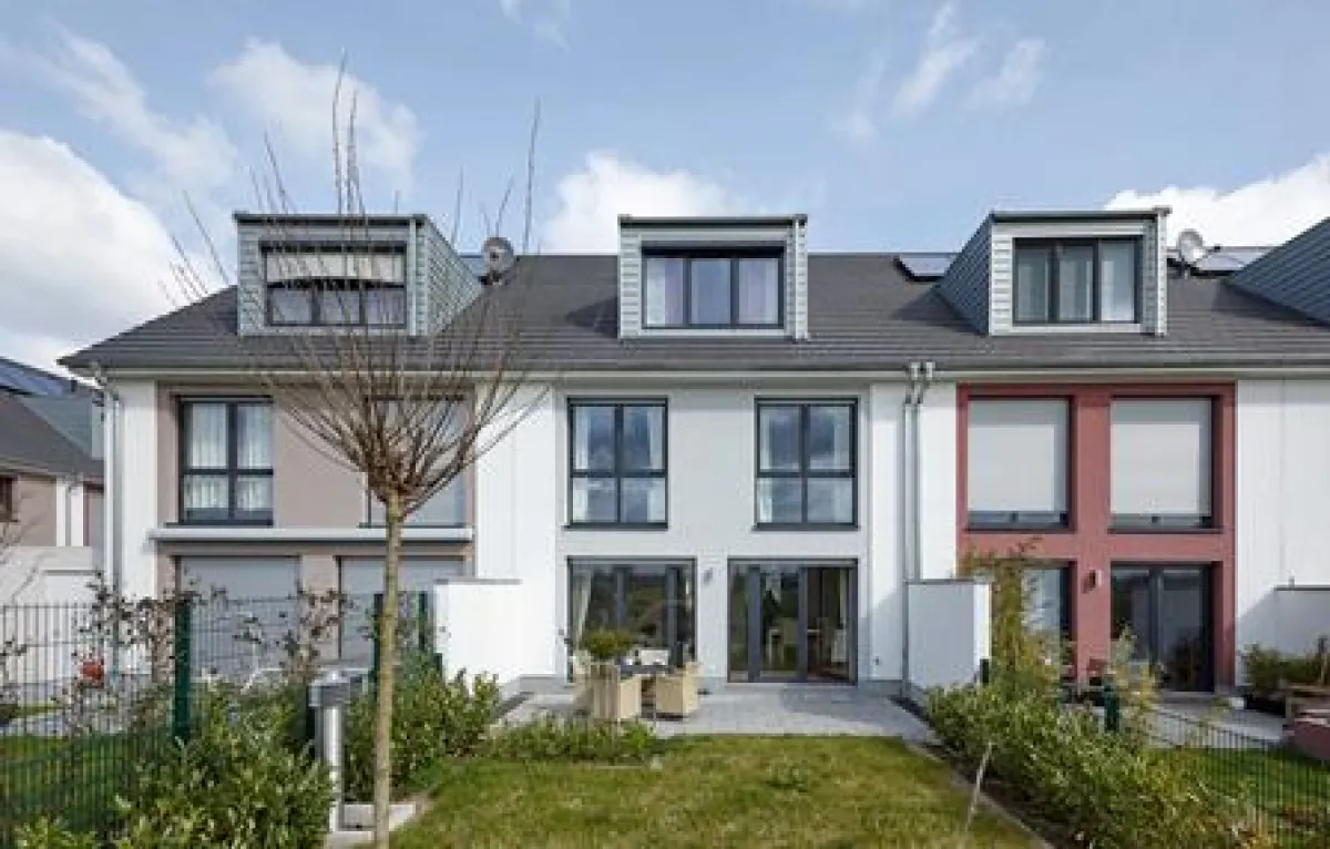 Köln-Rodenkirchen: Wohnanlage 