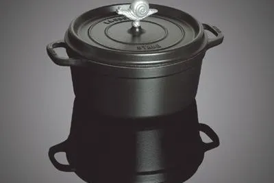 MasterCuisine aktuell: Bräter von STAUB Bild: MasterCuisine aktuell: Bräter von STAUB