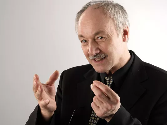 Bild: „Jeder hat das Zeug zum Gründer“ - 34. Gründerfoyer am 05.05.2010 mit Günter Faltin & Paper C