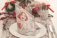 Bild: Der weihnachtliche Tisch glänzt in diesem Jahr mit Mank besonders individuell