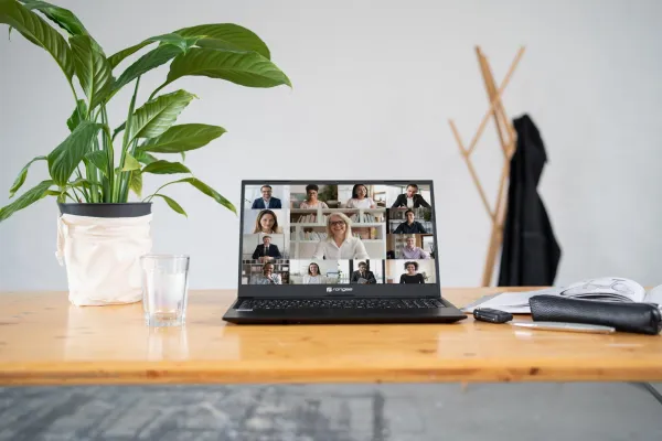 Bild: Rangee stellt Thin Client im Notebook-Design vor