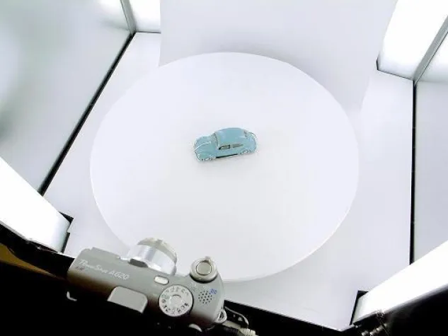 Bild: CeBIT 2007: Packshot lanciert mit Packshot-Creator 3D das erste 3D Kompakt-Fotostudio