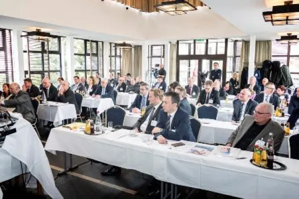 Bild: Eine erfolgreiche Veranstaltung: FORUM Vernetzte Häusliche Krankenpflege von HMM Deutschland