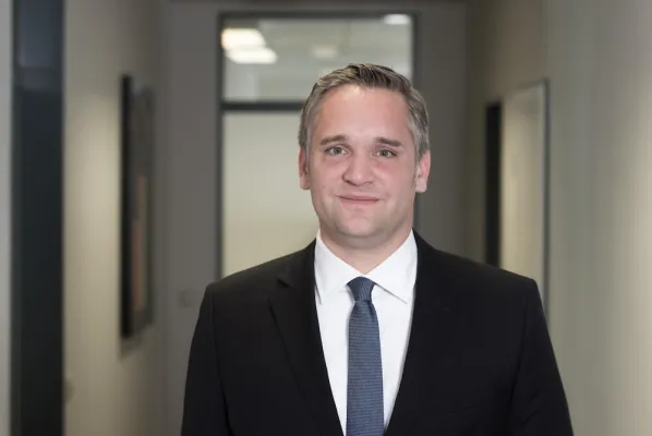 Bild: OLG Karlsruhe: Stornoreserve des Handelsvertreters darf nicht einbehalten werden