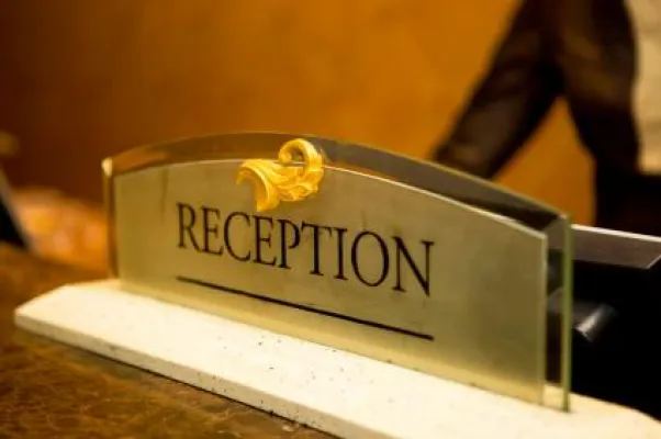 Bild: Hilfe für Schwerhörige auf Reisen