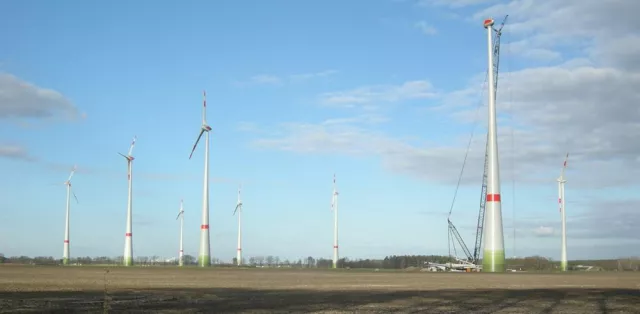 Bild: WSB Windpark Groß Schacksdorf: Die Bauarbeiten sind beendet und die saubere Stromerzeugung beginnt