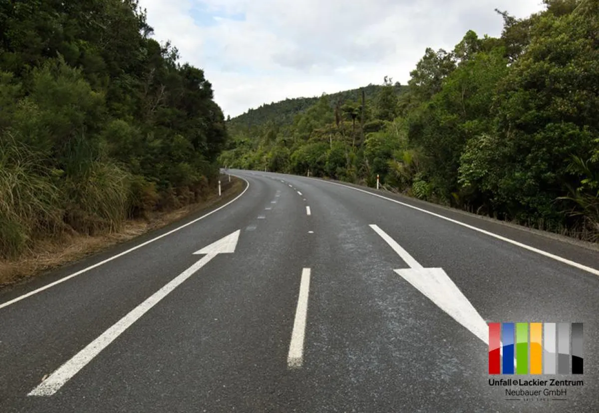 Linksverkehr - warum?  fotolia©pixelfreund