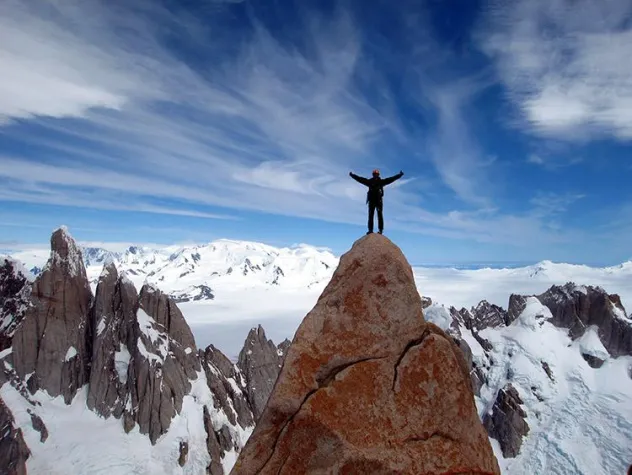 Bild: ALEX HUBER - Im Licht der Berge