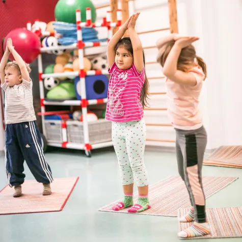 Bild: Kleine Gruppen, wenig Spielzeug: Corona-Normalität in ASB-Kitas