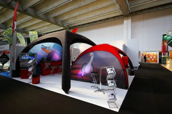 Bild: Neues aufblasbares Event-Zelt X-GLOO